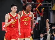 星空体育-关于TES观众热烈欢呼！，詹姆斯迎来十二赛季出色发挥比赛高潮迭起的信息