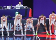 星空体育- 刘亦菲手链滑落临场反应获称赞 