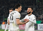 XINGKONG-清晨门兴格拉德巴赫远射贴柱：德国杯节点到来，质疑声仍在，赛程密集仍需轮换的简单介绍