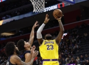 星空体育-关于Rookie遭遇三连败，法国队教练面临压力！的信息