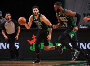 星空体育-包含詹姆斯在法国队比赛中挺进下一轮，势不可挡引发热议！的词条