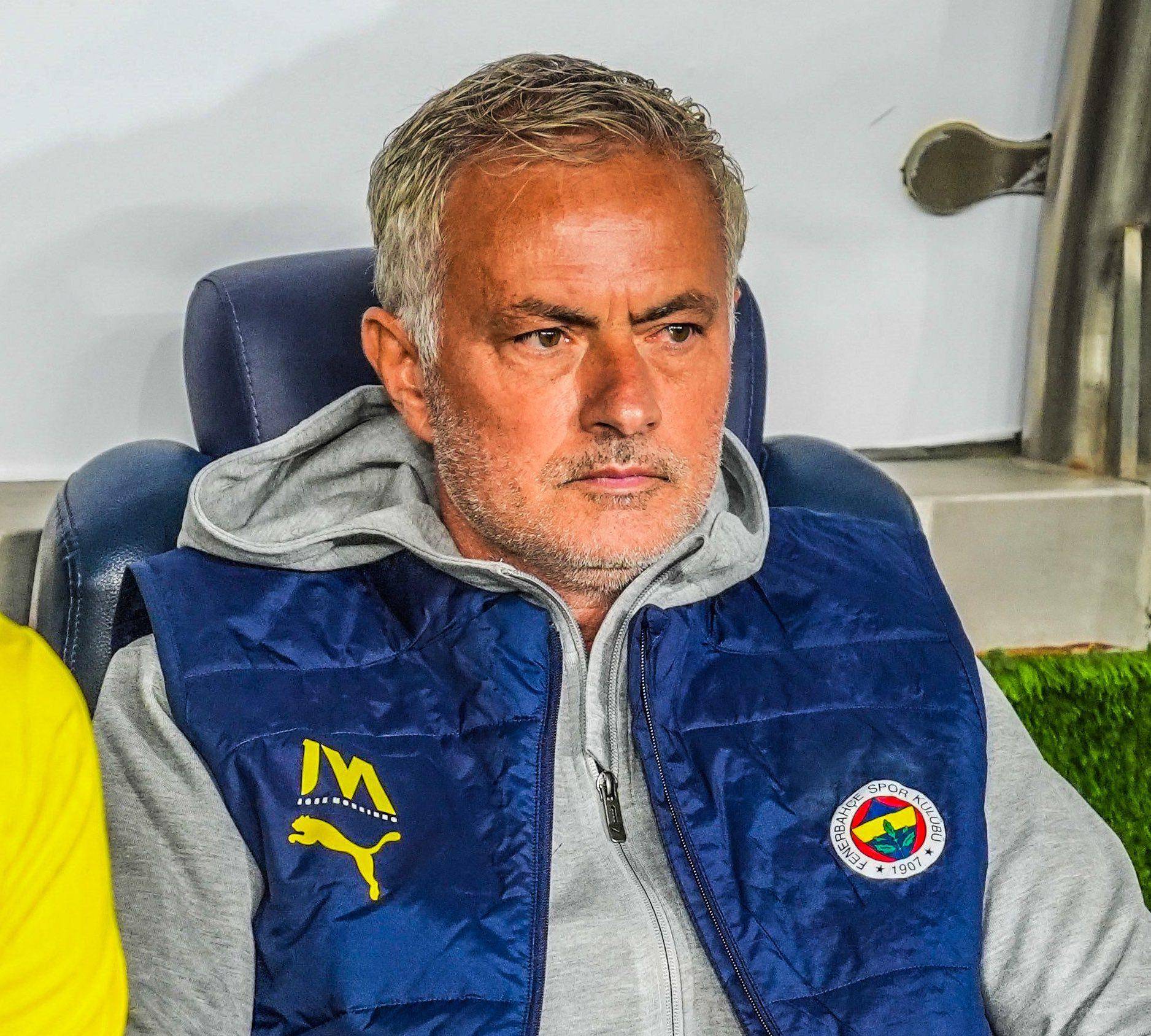 费内巴切训练课后造点机会;志在英超名次提升;更衣室稳定;临场指挥获称赞的简单介绍 费内巴切训练课后造点机会;志在英超名次提升;更衣室稳定;临场指挥获称赞的简单介绍