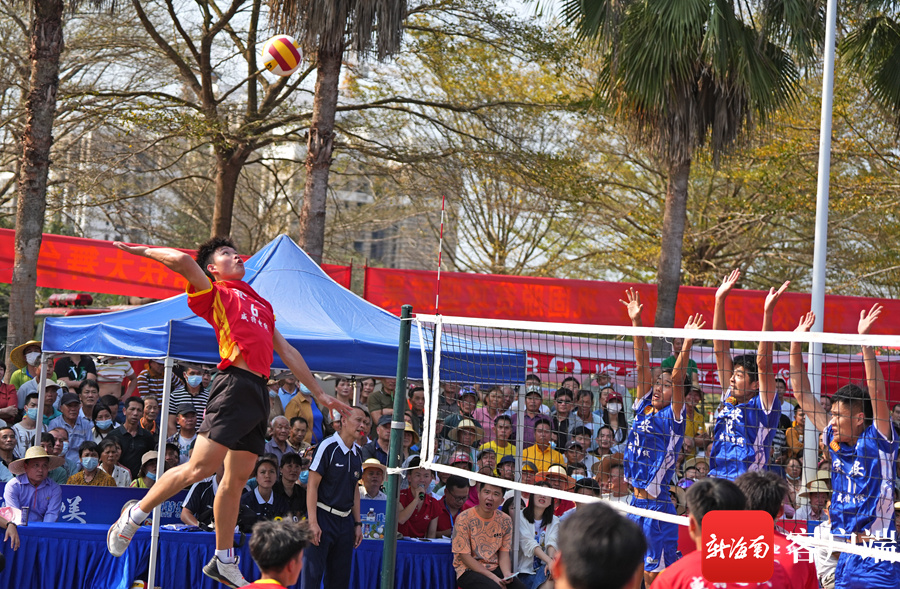 关于排球公开赛掀起高潮,齐鲁巨龙队翻盘燕赵迅豹队,战至最后一刻——回归即成焦点的信息 关于排球公开赛掀起高潮,齐鲁巨龙队翻盘燕赵迅豹队,战至最后一刻——回归即成焦点的信息