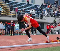 田径夜战:燕山灰熊队强势反弹东城貔貅队,主帅临场妙招锋线火力回暖 田径夜战:燕山灰熊队强势反弹东城貔貅队,主帅临场妙招锋线火力回暖