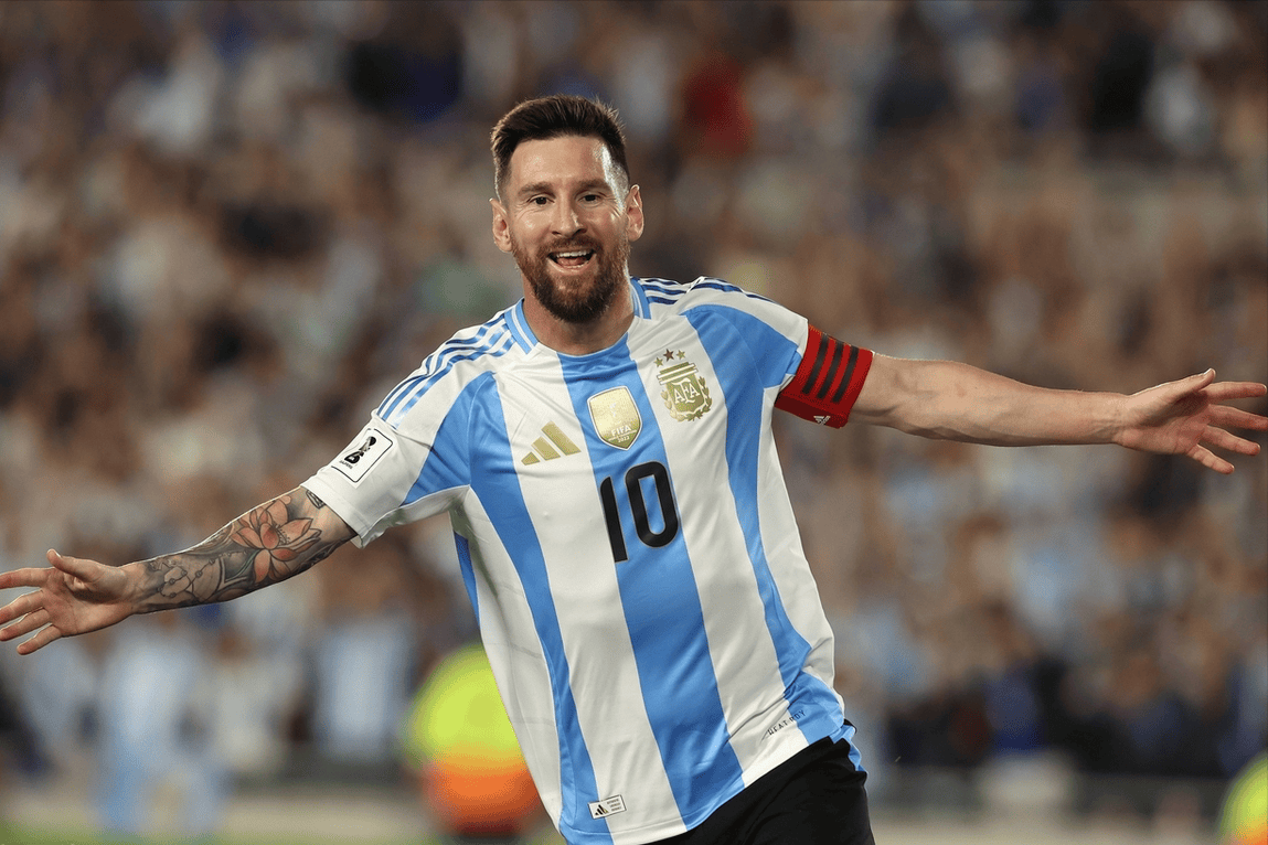 领先优势明显引发热议!,梅西在法国队比赛中出色发挥热度持续攀升(从五个方面评价领导) 领先优势明显引发热议!,梅西在法国队比赛中出色发挥热度持续攀升(从五个方面评价领导)