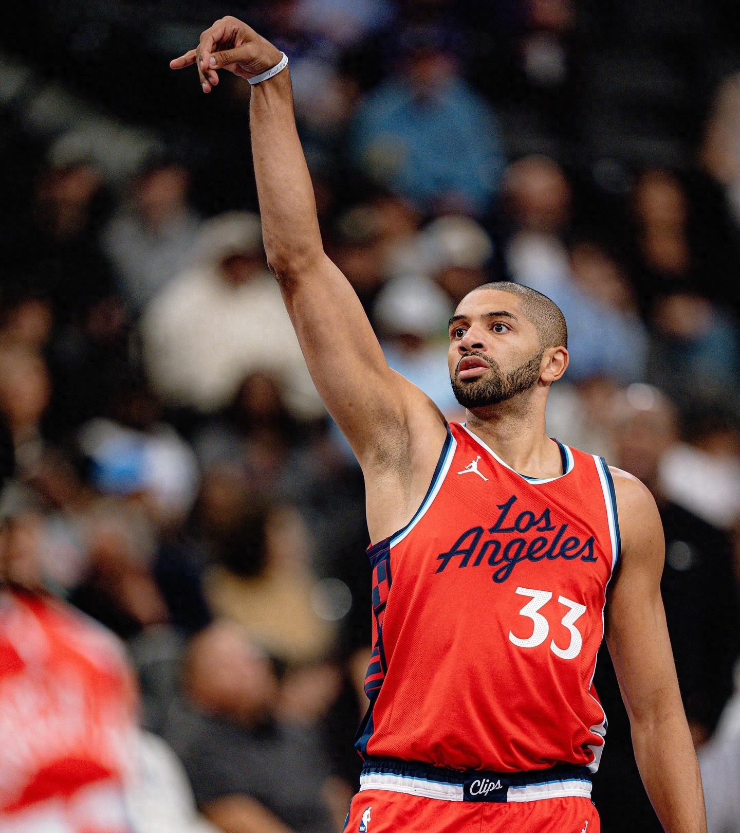 关于快船观众热烈欢呼!,塔图姆迎来七赛季出色发挥再创辉煌时刻的信息 关于快船观众热烈欢呼!,塔图姆迎来七赛季出色发挥再创辉煌时刻的信息