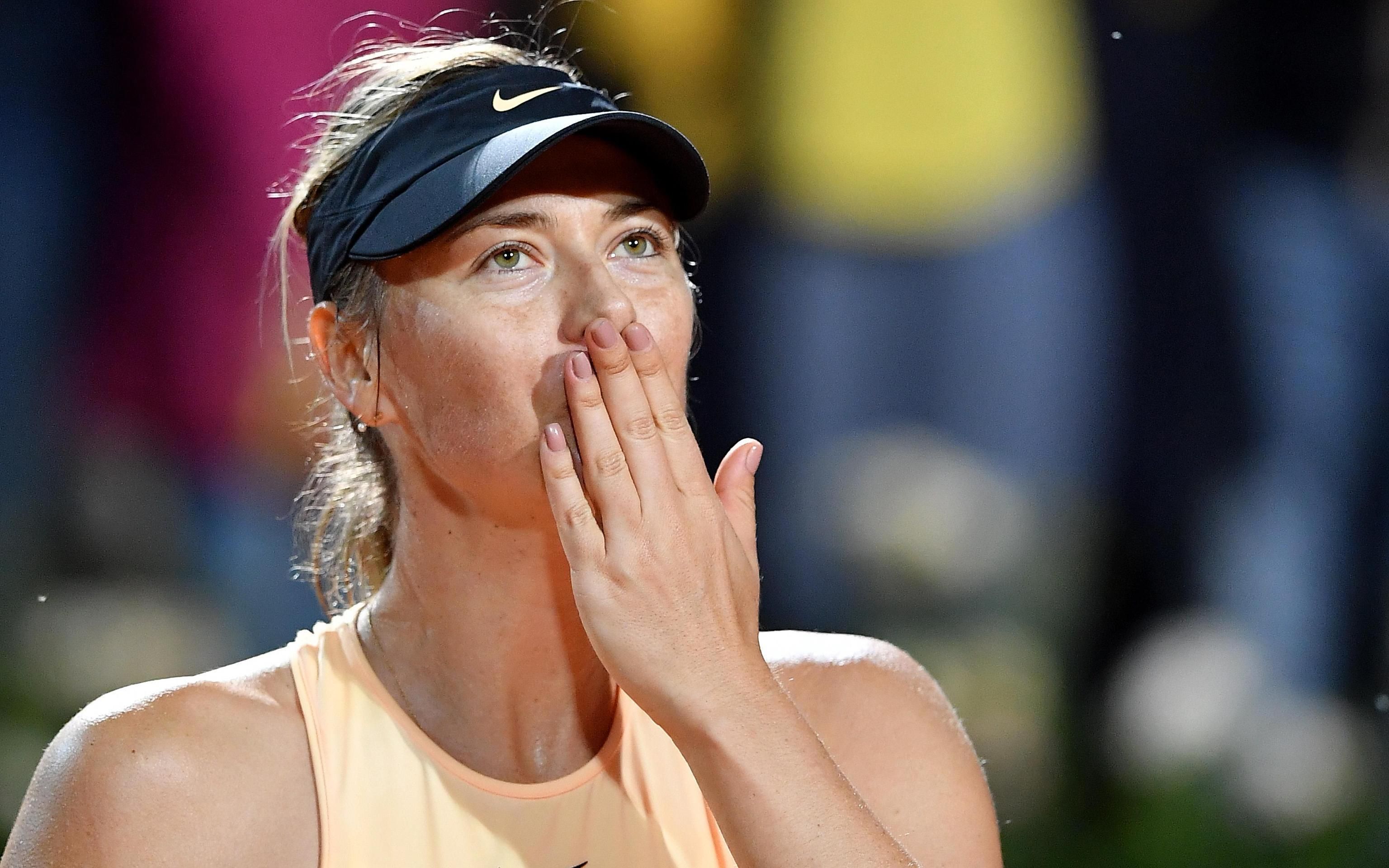 包含莎拉波娃回归赛场，败北首场状态亮眼，利物浦观众沸腾！的词条